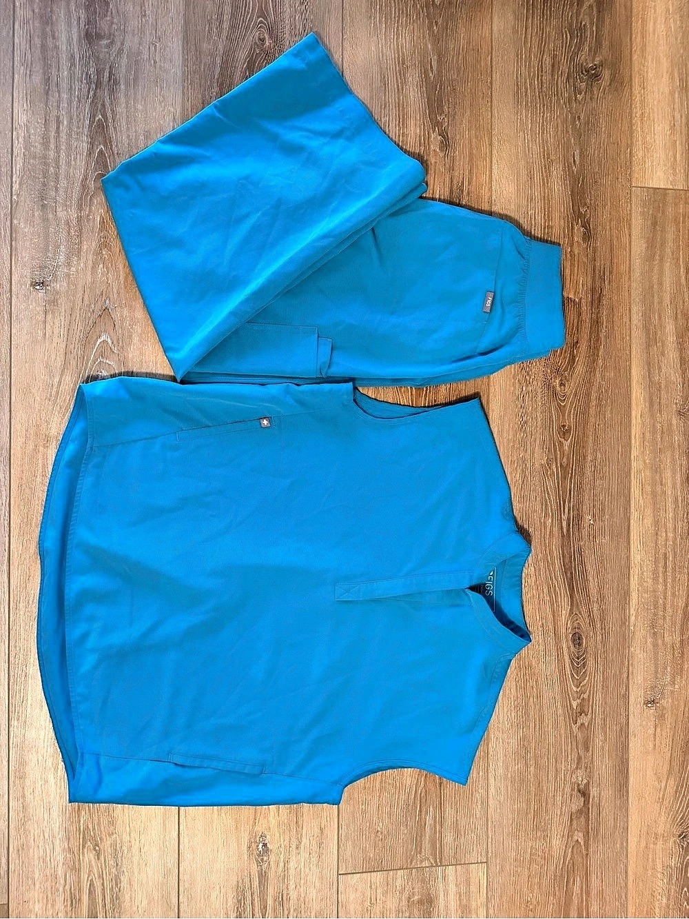 FIGS Blue Set Size Medium